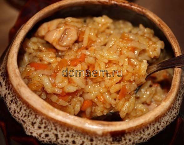 Куриный плов в горшочках